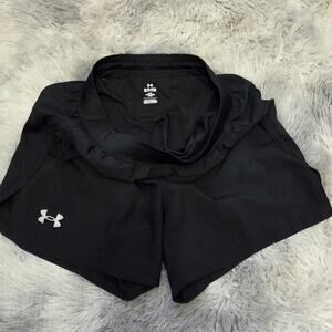 Under Armour Woman's Black Fitted Athletic Shorts size S